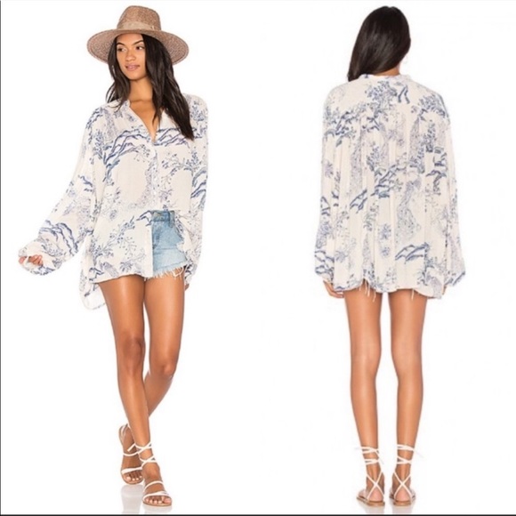 Free People Tops - Free People Metallic Blooms Blouse. XS